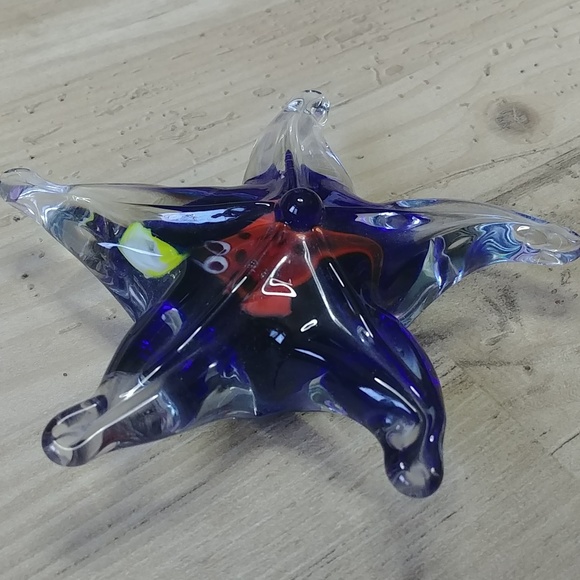 Glass Starfish Paperweight - Picture 3 of 4